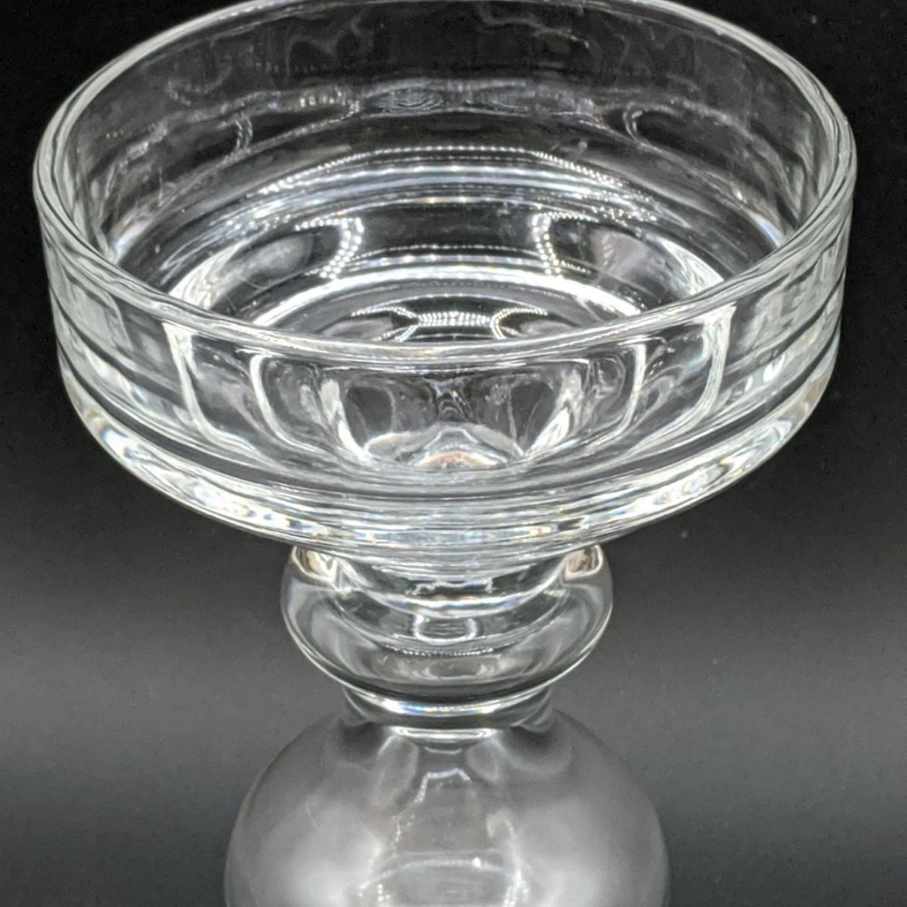 Elegant Clear Glass Candle Holder - Picture 4 of 11
